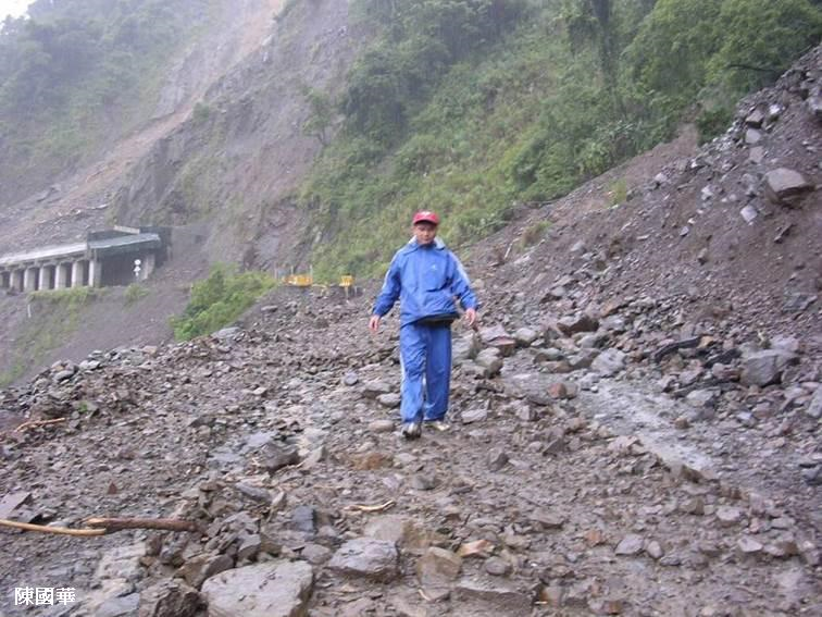 2005年於神木村工作，回程時因馬莎颱風所帶來豪大雨，回程時道路中斷，在神木村住了三天...