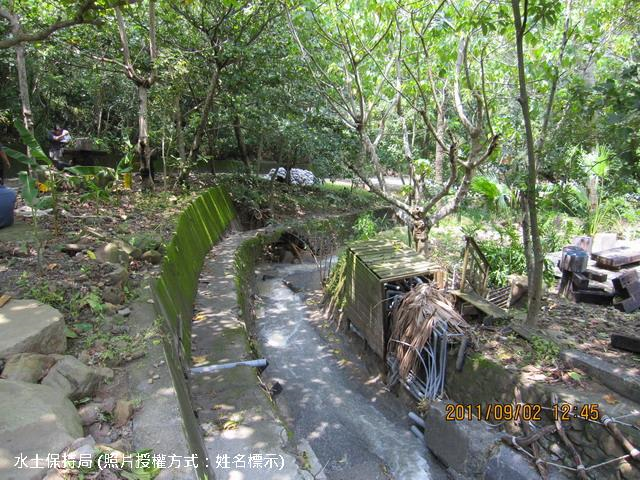 (屏東縣滿州鄉里德村) 既有護岸損壞。