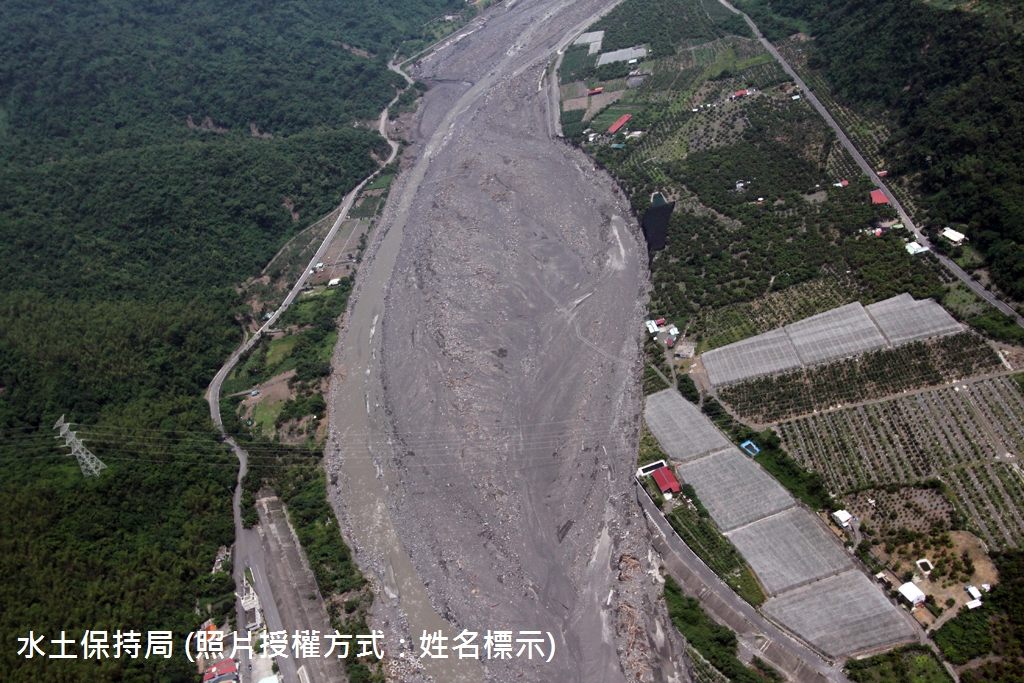 丹林大橋河道斜拍