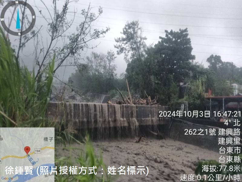 台東知本建興里194縣道千歲橋堵塞溢淹，導致附近居民得趕緊撤離。